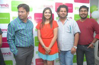 Madhu Shalini Launches Greentrends Hair and Style Salon